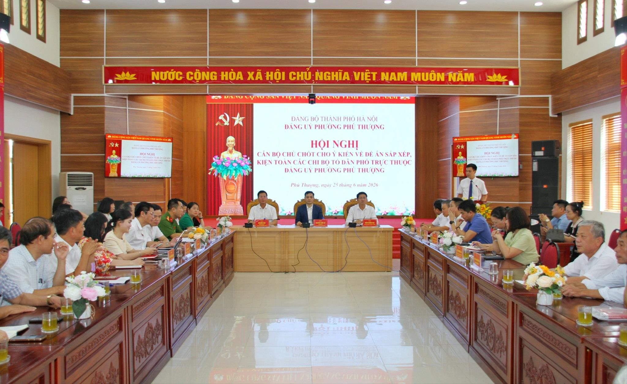 Phường Phú Thượng lấy ý kiến hoàn thiện đề án sắp xếp chi bộ tổ dân phố, nâng cao năng lực lãnh đạo ở cơ sở