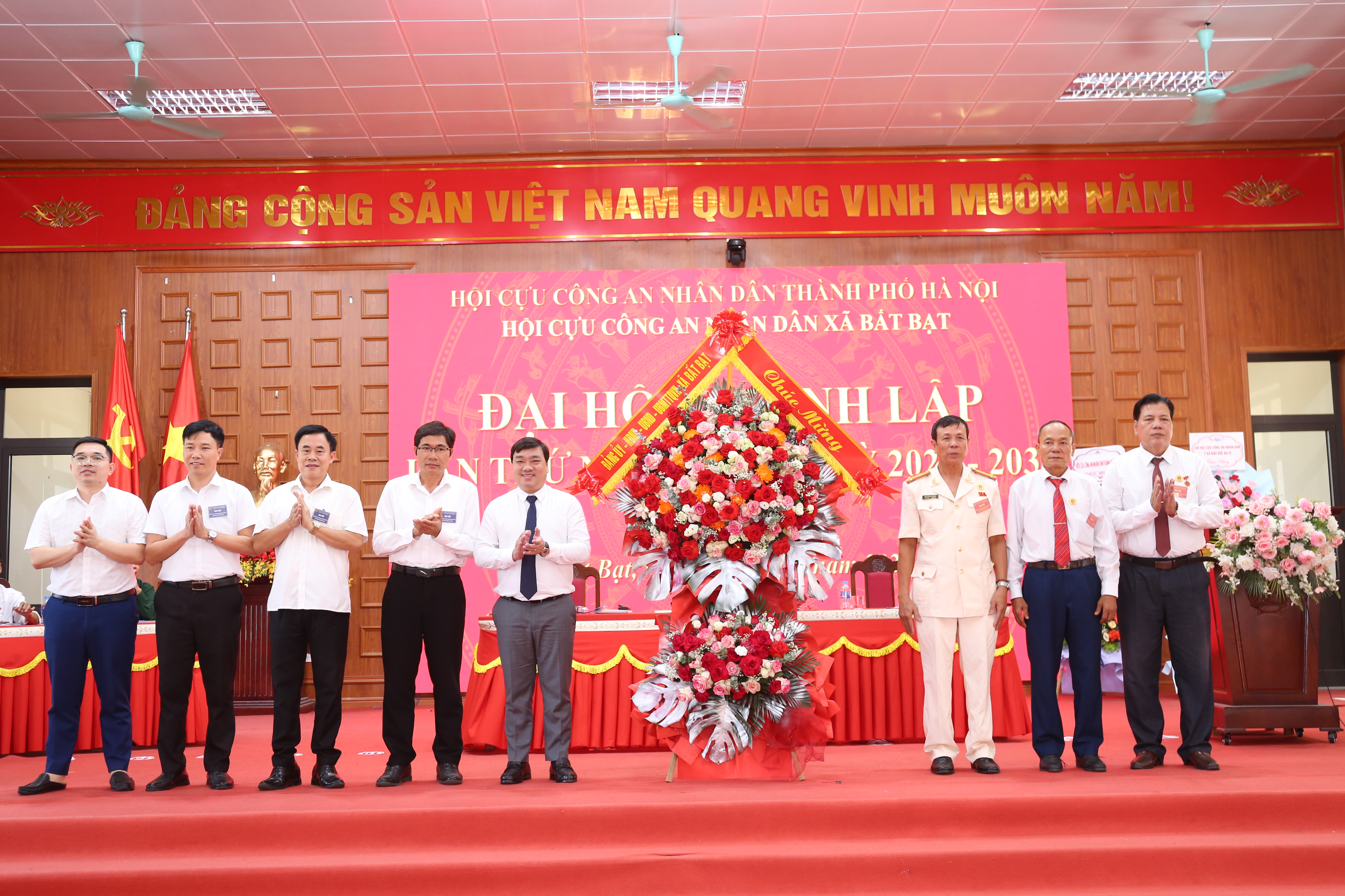 Xã Bất Bạt thành lập Hội Cựu Công an nhân dân, phát huy vai trò giữ gìn an ninh từ cơ sở