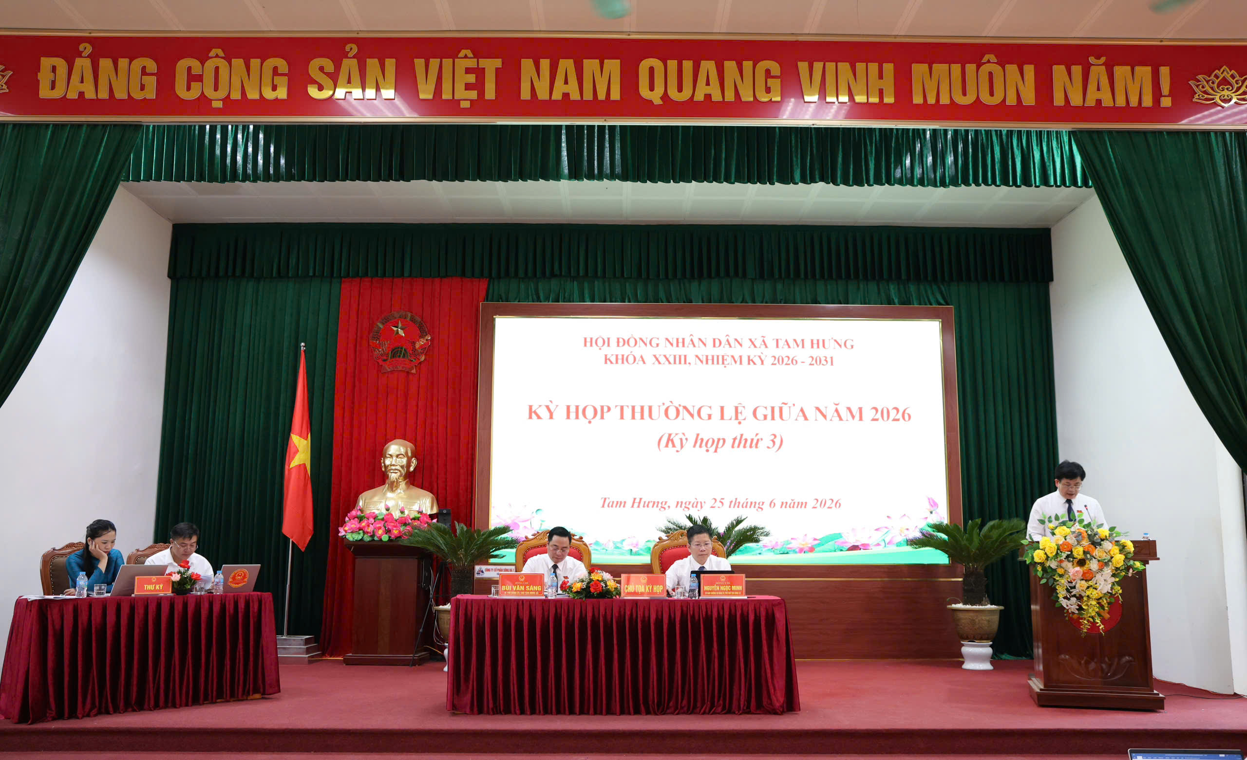 HĐND xã Tam Hưng thông qua nhiều nghị quyết quan trọng tại kỳ họp giữa năm 2026