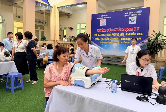 Hà Nội đẩy mạnh tuyên truyền khám sức khỏe miễn phí hằng năm, đưa chăm sóc sức khỏe chủ động đến từng người dân
