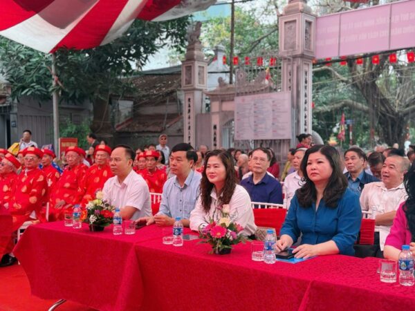 Phường Tương Mai tưởng niệm 1.983 năm ngày hóa Đô úy Tam Trinh, lan tỏa truyền thống yêu nước