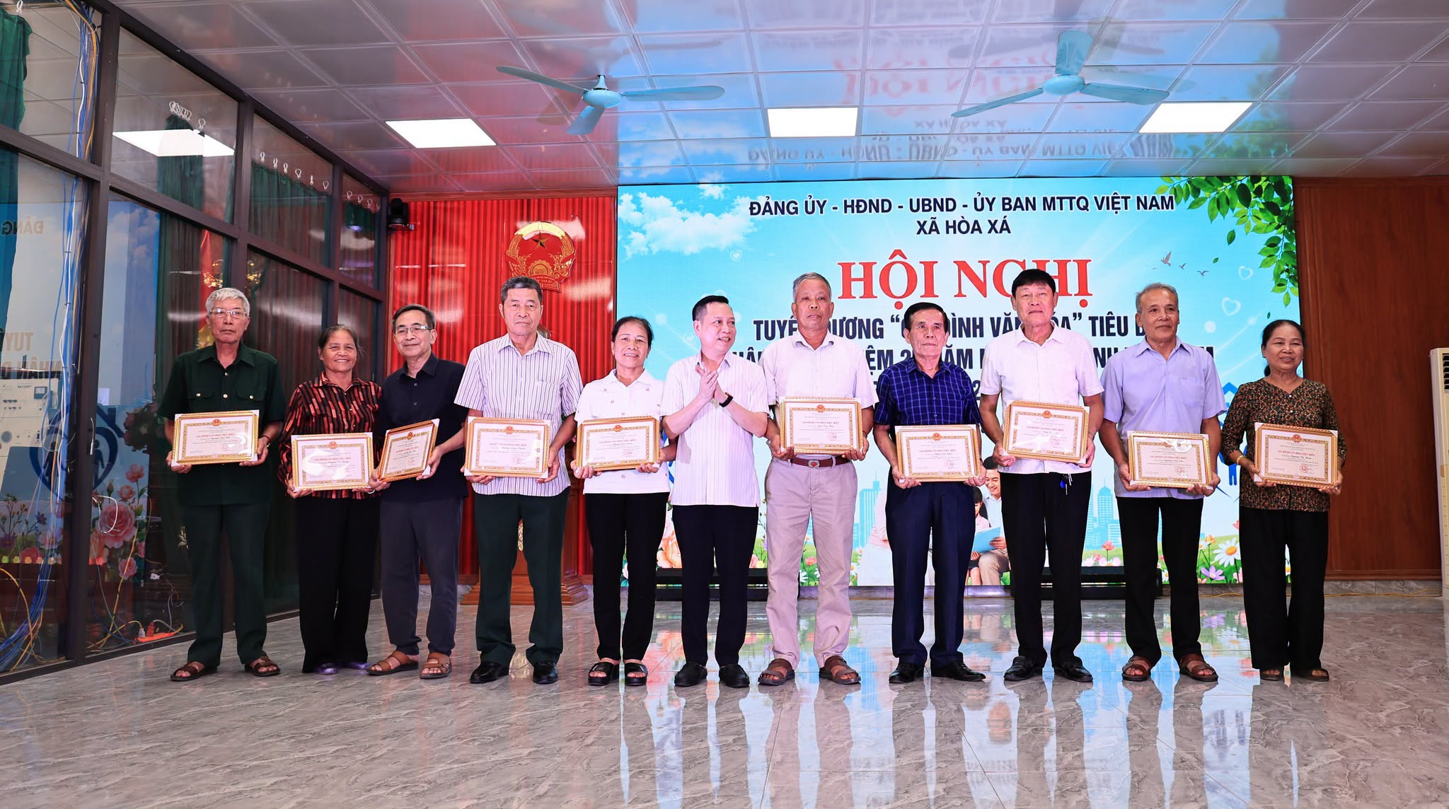 Xã Hòa Xá biểu dương 48 gia đình văn hóa tiêu biểu, lan tỏa giá trị hạnh phúc và đoàn kết cộng đồng