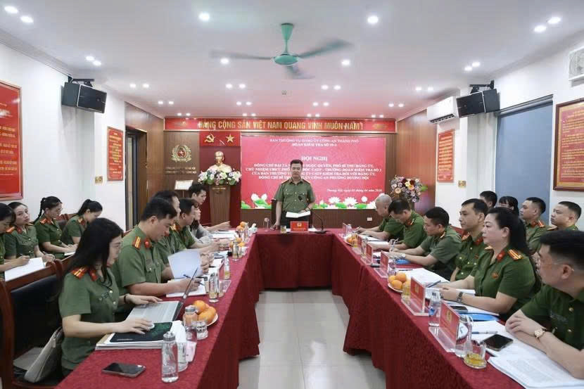 CATP Hà Nội kiểm tra công tác xây dựng Đảng tại Công an phường Dương Nội và Công an phường Thanh Xuân