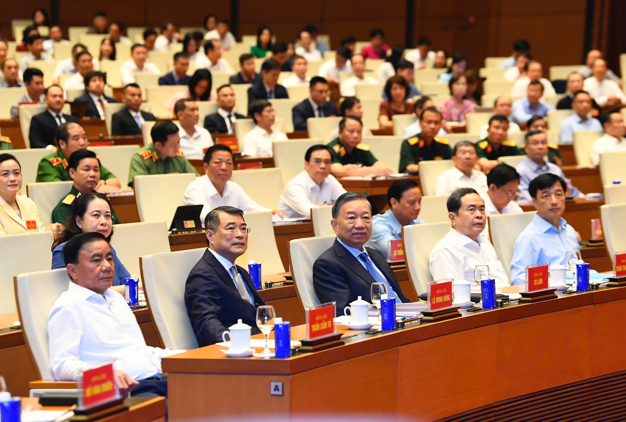 Tổng Bí thư, Chủ tịch nước chỉ đạo 8 nhiệm vụ trọng tâm thực hiện Nghị quyết số 10-NQ/TW về phát triển kinh tế có vốn đầu tư nước ngoài
