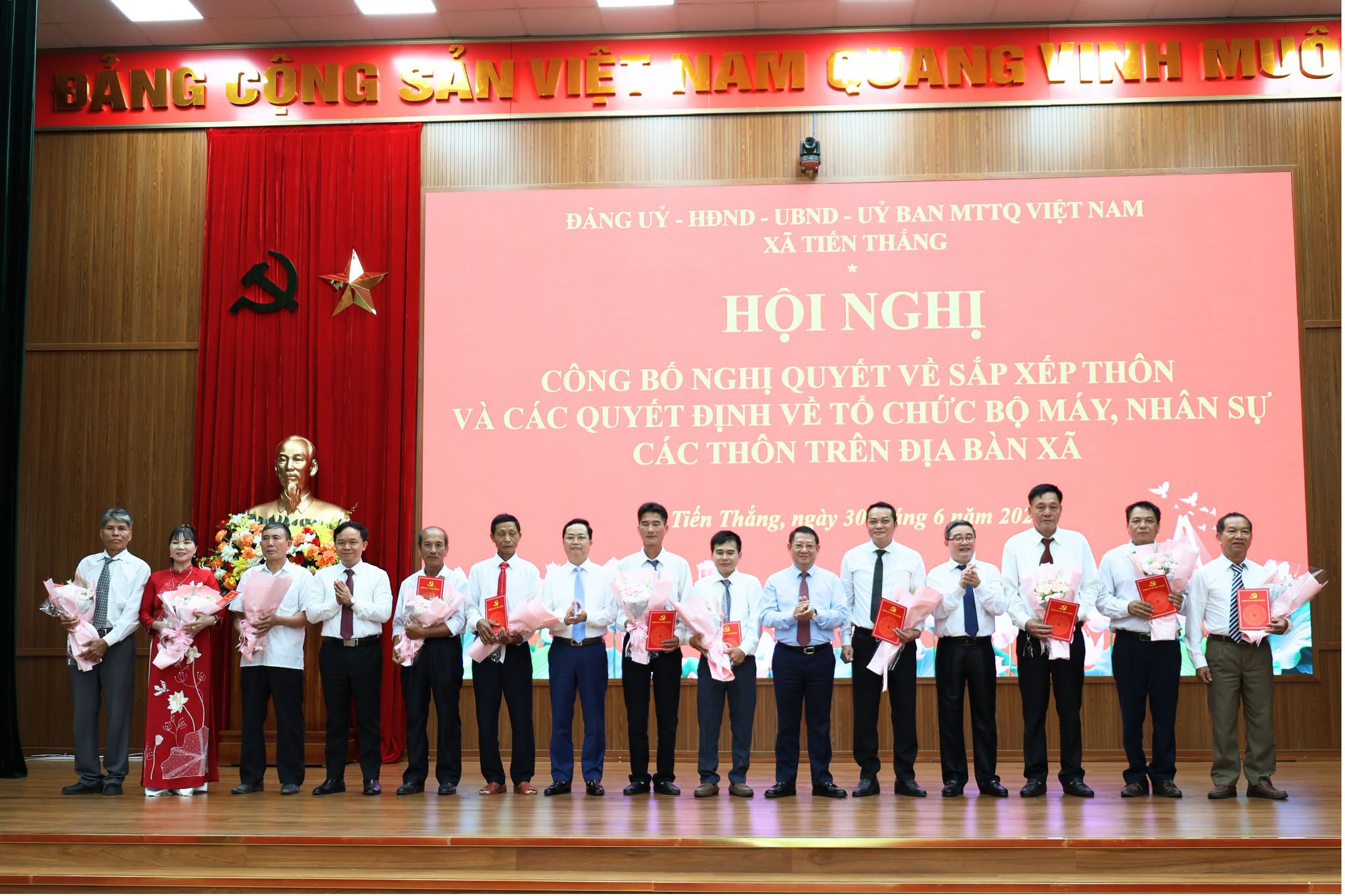 Xã Tiến Thắng hoàn thành kiện toàn tổ chức thôn sau sắp xếp, sẵn sàng vận hành đồng bộ từ cơ sở
