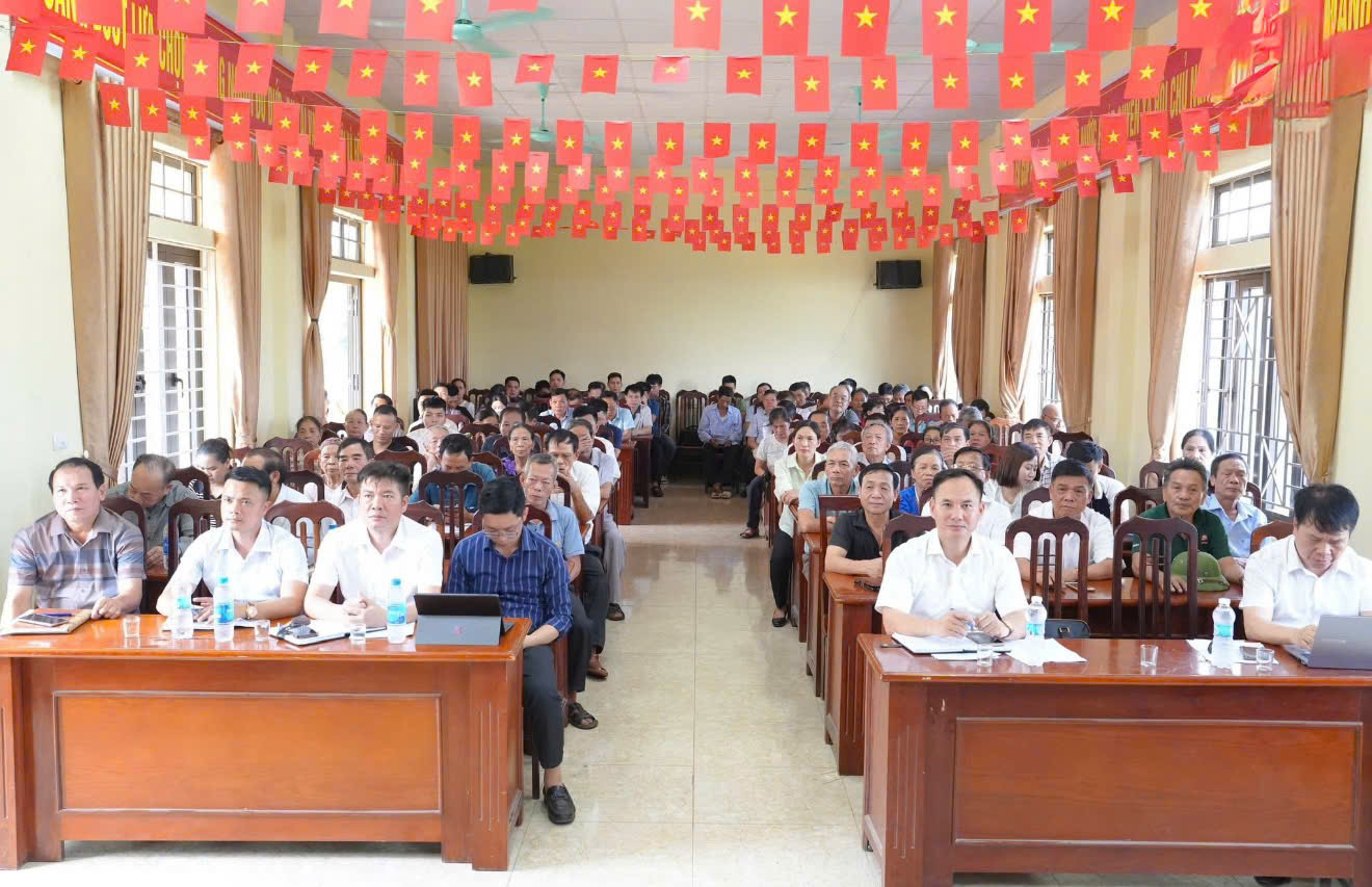 Chủ tịch UBND xã Phú Cát dự sinh hoạt Chi bộ thôn Bạch Thạch tháng 6 năm 2026