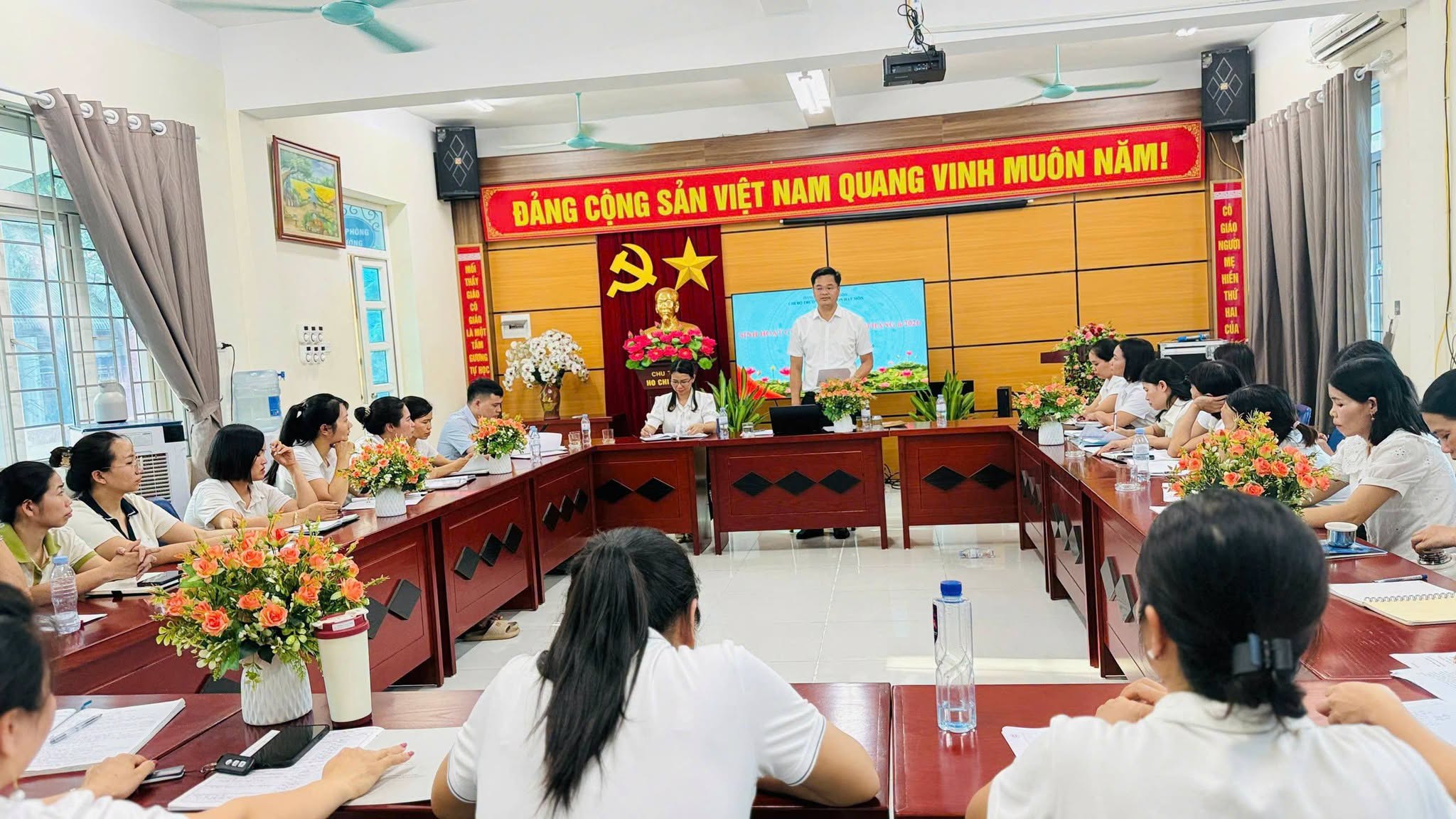 Xã Hát Môn nâng cao chất lượng sinh hoạt chi bộ, tạo đồng thuận triển khai nhiệm vụ chính trị ở cơ sở