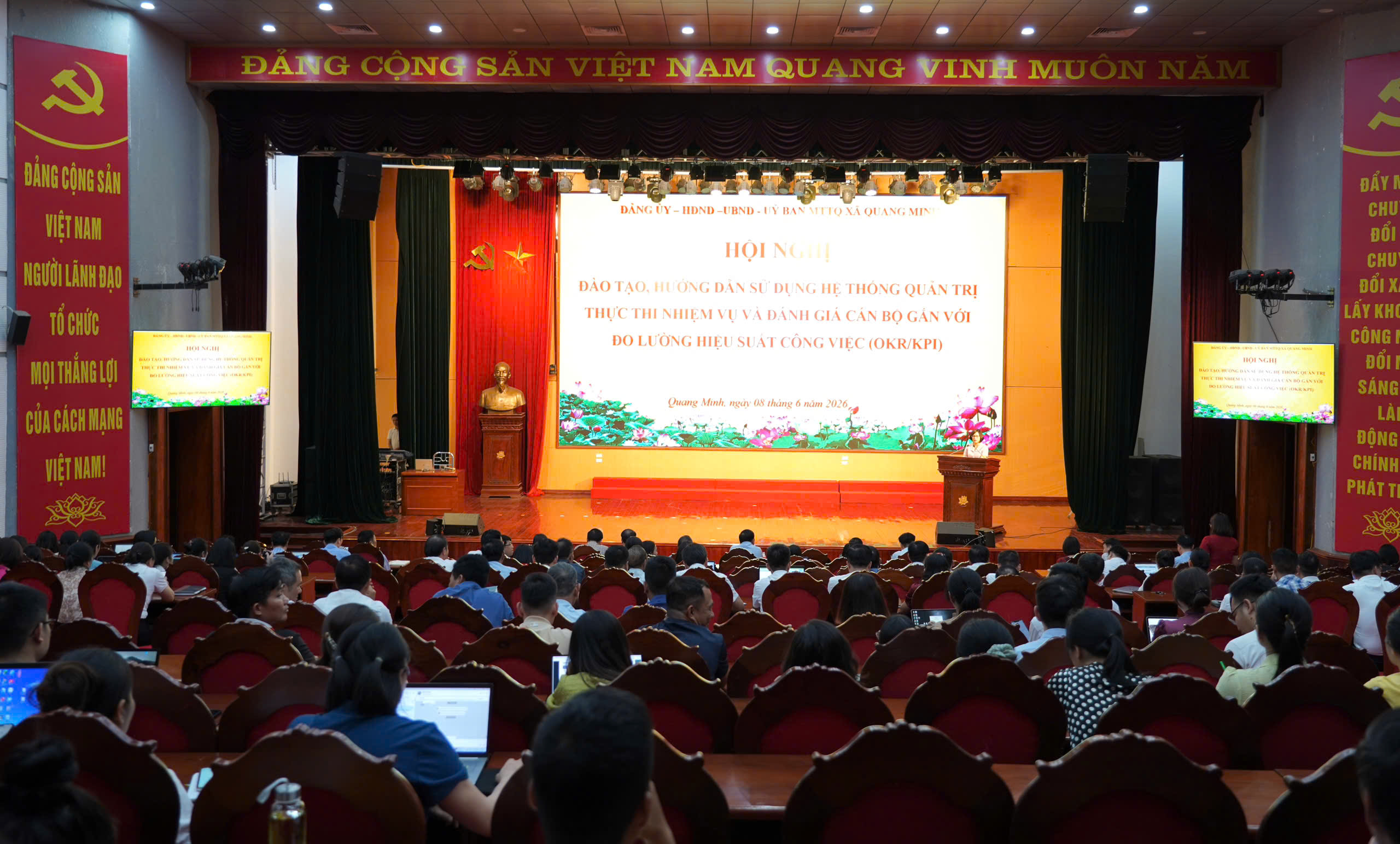Xã Quang Minh đẩy mạnh chuyển đổi số, đưa quản trị công việc lên môi trường số HanoiWork