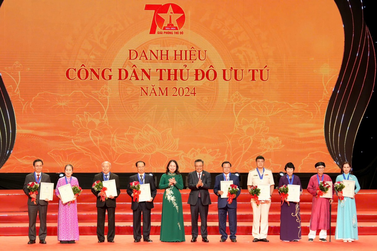 Thành ủy Hà Nội thống nhất tổ chức Hội nghị biểu dương điển hình tiên tiến và vinh danh “Công dân Thủ đô ưu tú” năm 2026