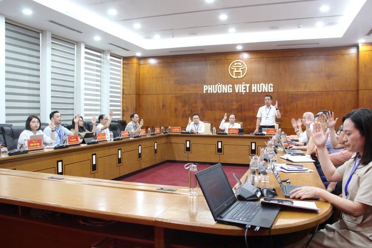 Phường Việt Hưng thống nhất phương án sắp xếp 62 tổ dân phố, hoàn thiện đề án kiện toàn chi bộ cơ sở