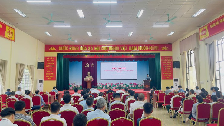 Xã Hương Sơn nâng cao năng lực đội ngũ cán bộ thôn, đáp ứng yêu cầu nhiệm vụ trong giai đoạn mới