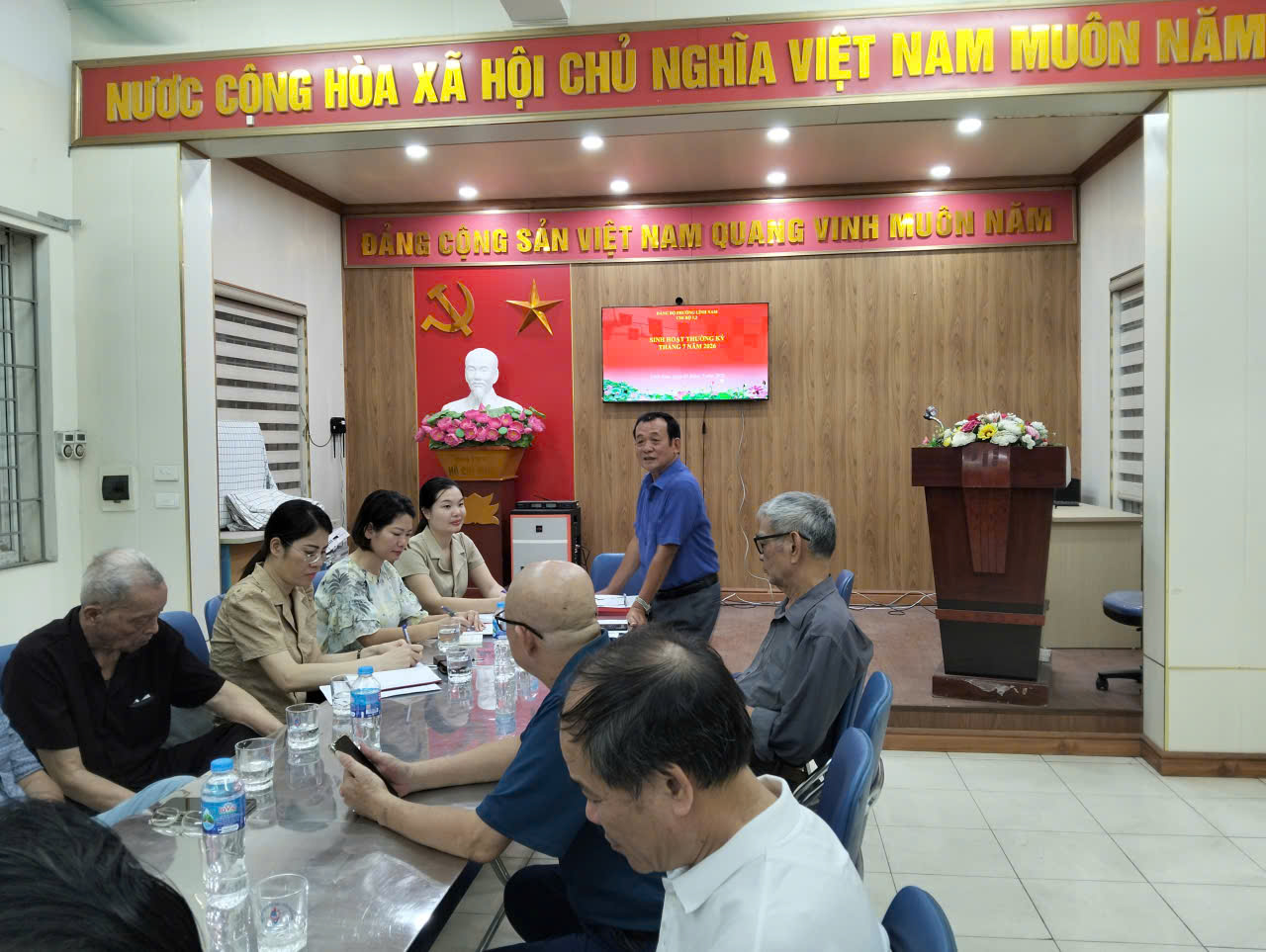 Phường Lĩnh Nam đồng loạt triển khai sinh hoạt chuyên đề, nâng cao trách nhiệm đảng viên giữ vững ổn định địa bàn
