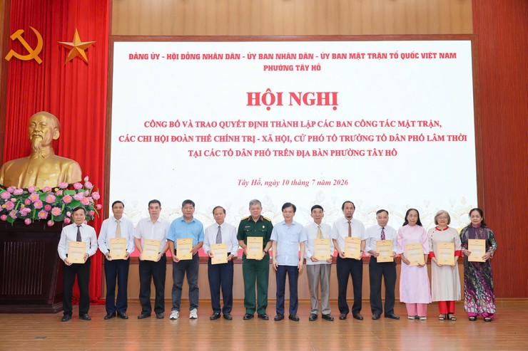 Phường Tây Hồ kiện toàn lực lượng nòng cốt ở tổ dân phố, củng cố hệ thống Mặt trận và đoàn thể sau sắp xếp