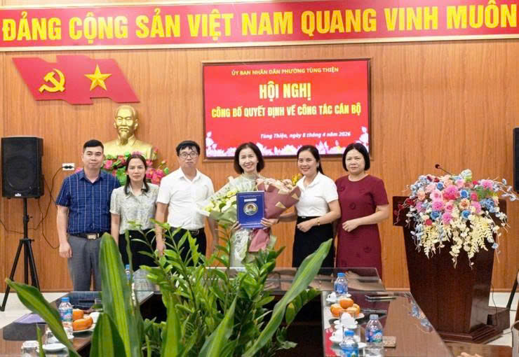 Phường Tùng Thiện kiện toàn cán bộ quản lý 3 trường THCS, nâng cao chất lượng quản trị giáo dục