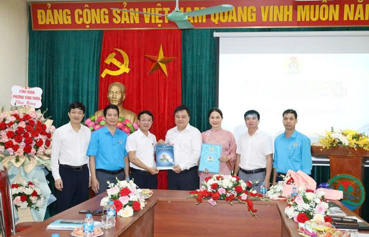 Phường Tùng Thiện thành lập Công đoàn Ban Quản lý dự án đầu tư – hạ tầng, củng cố tổ chức và chăm lo người lao động