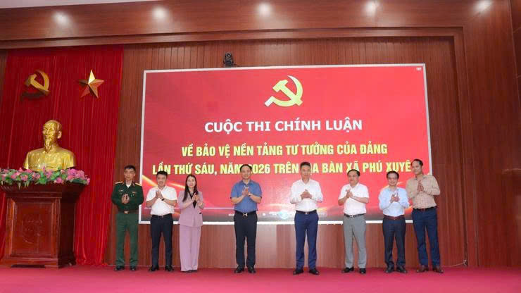 Đảng ủy xã Phú Xuyên phát động Cuộc thi chính luận năm 2026, đẩy mạnh quán triệt các nghị quyết chiến lược của Đảng