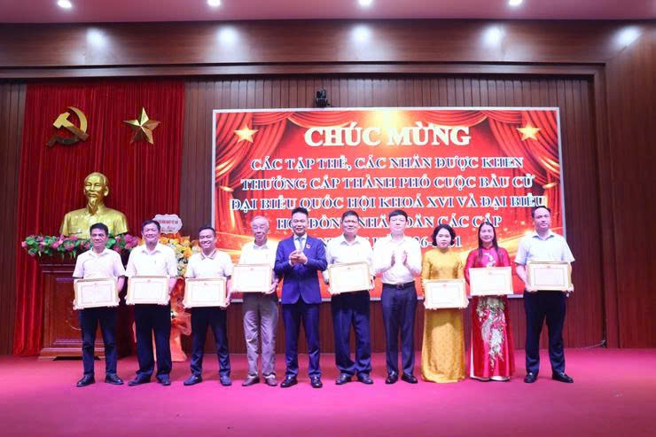 Xã Phú Xuyên tổng kết công tác bầu cử, lan tỏa khí thế thi đua bước vào nhiệm kỳ phát triển mới