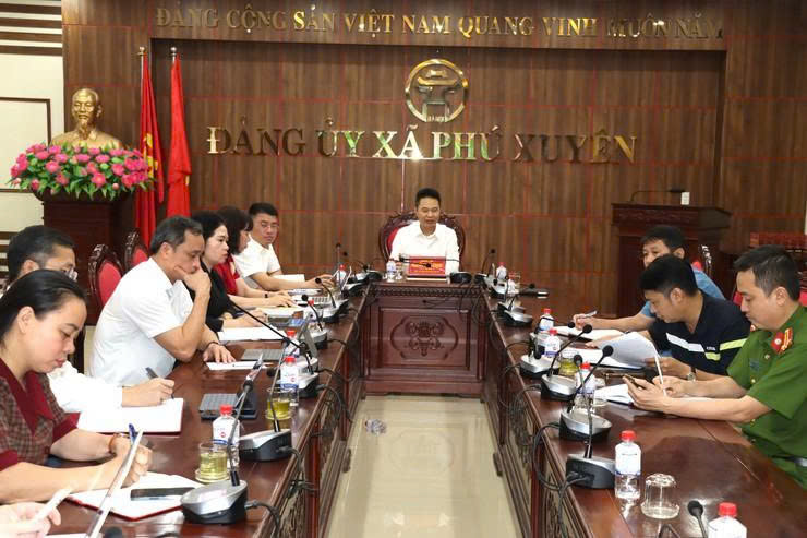 Xã Phú Xuyên quyết liệt xử lý ba điểm nghẽn về an toàn thực phẩm, môi trường và trật tự đô thị