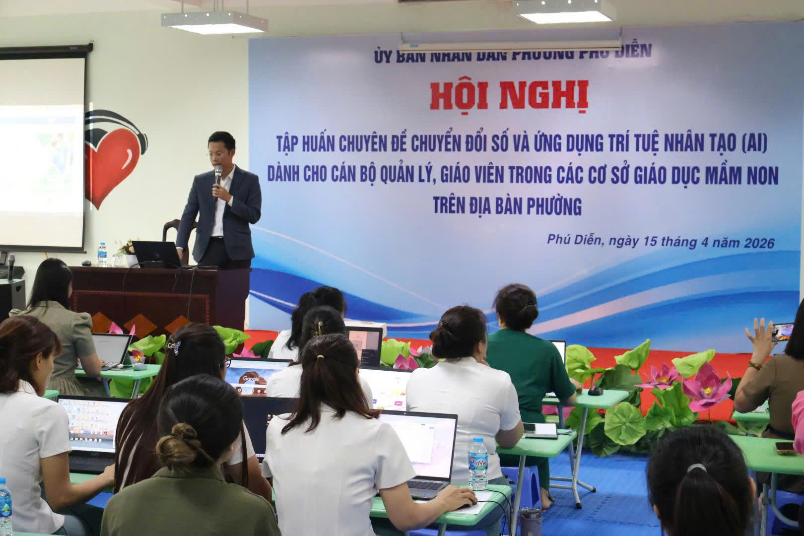 Phường Phú Diễn đẩy mạnh ứng dụng trí tuệ nhân tạo trong giáo dục mầm non thông qua chương trình tập huấn chuyên sâu