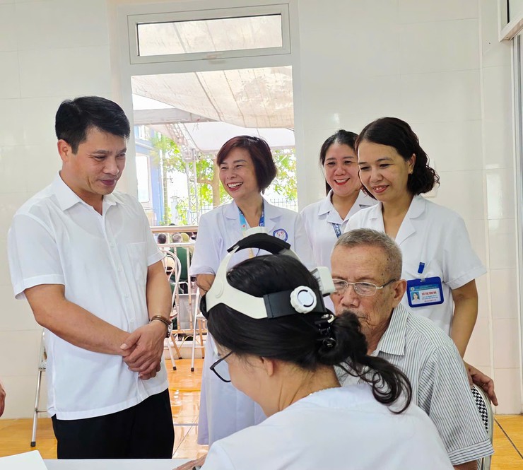Xã Hát Môn đẩy mạnh khám sức khỏe miễn phí, mở rộng chăm sóc y tế toàn dân theo lộ trình số hóa