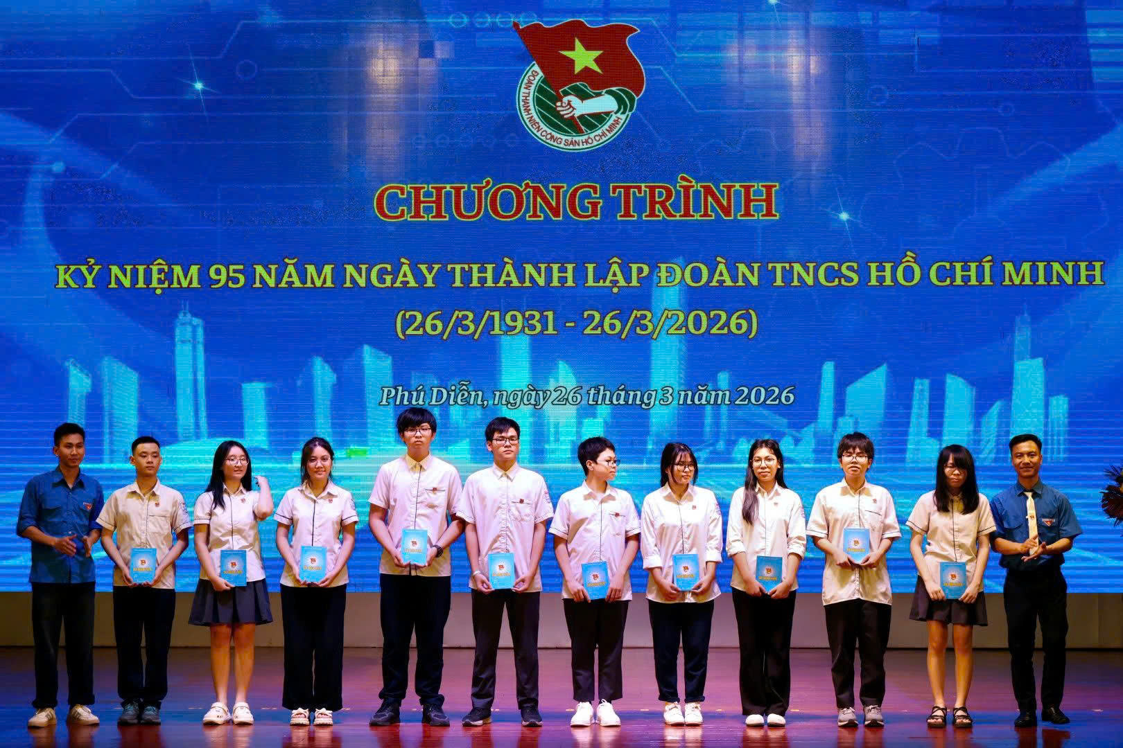 Đoàn Thanh niên phường Phú Diễn ra mắt công trình số hóa thủ tục hành chính, góp sức xây dựng chính quyền số