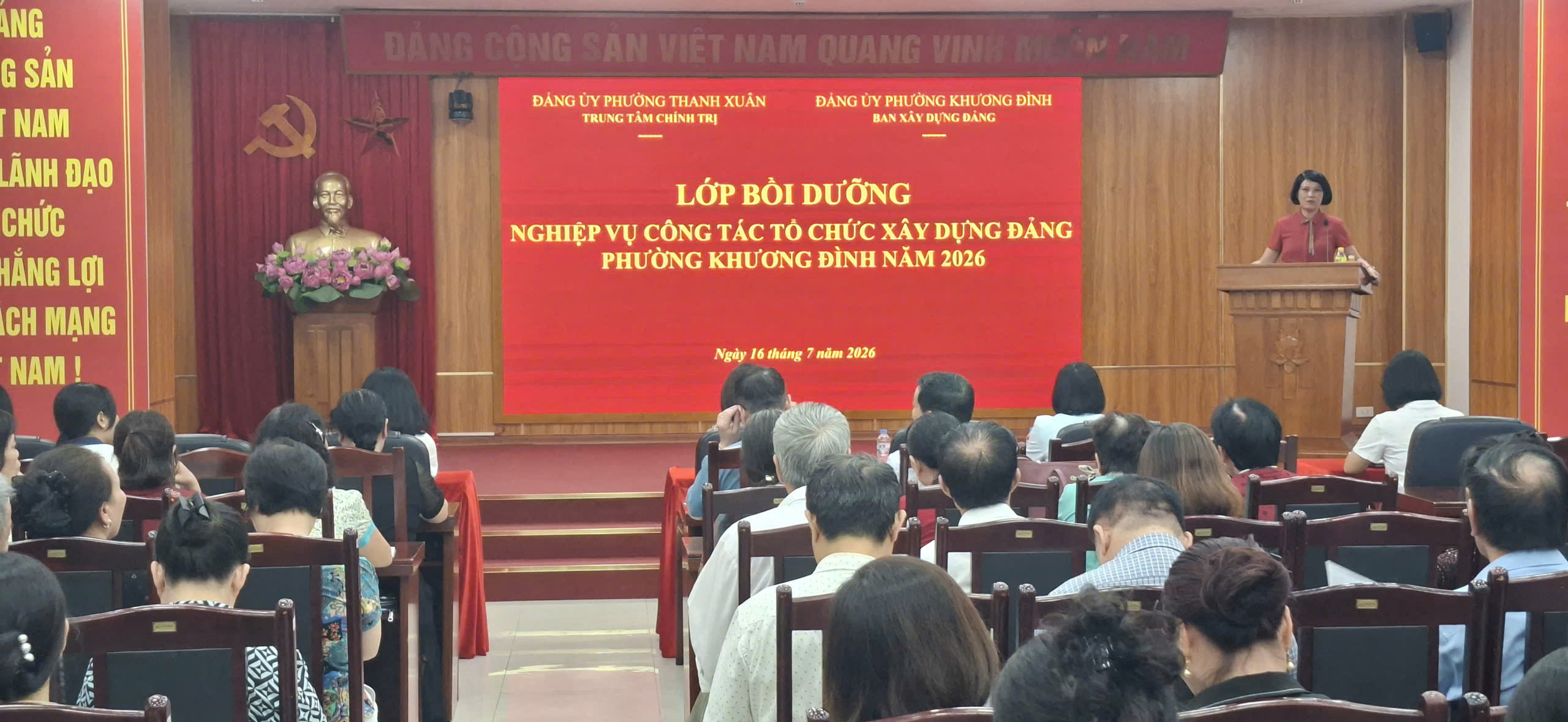 Phường Khương Đình bồi dưỡng nghiệp vụ công tác tổ chức xây dựng Đảng cho hơn 170 cán bộ, cấp ủy cơ sở