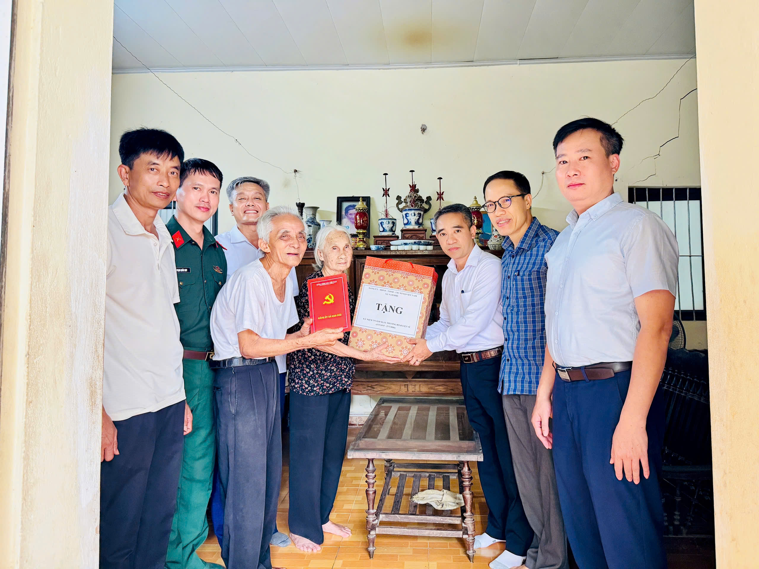 Xã Nam Phù tri ân người có công, lan tỏa đạo lý “Uống nước nhớ nguồn” nhân dịp 27-7