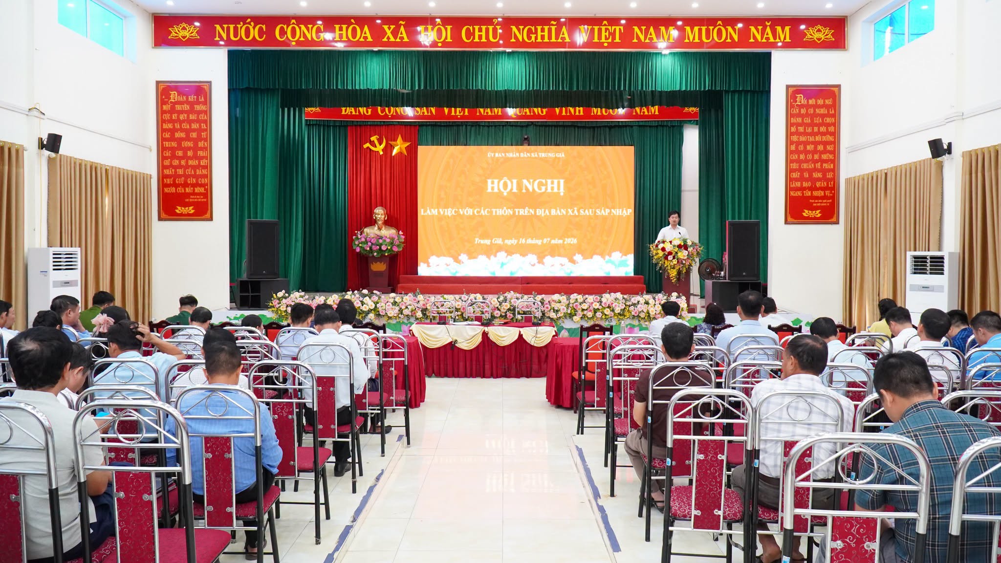 Xã Trung Giã tăng cường phối hợp với cơ sở, quyết tâm hoàn thành các nhiệm vụ trọng tâm sau sắp xếp đơn vị hành chính