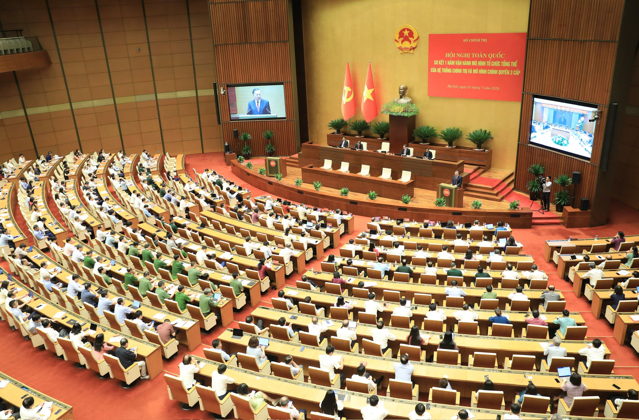 Tổng Bí thư, Chủ tịch nước chỉ đạo 10 nhiệm vụ tiếp tục vận hành hiệu quả hệ thống chính trị và chính quyền 3 cấp