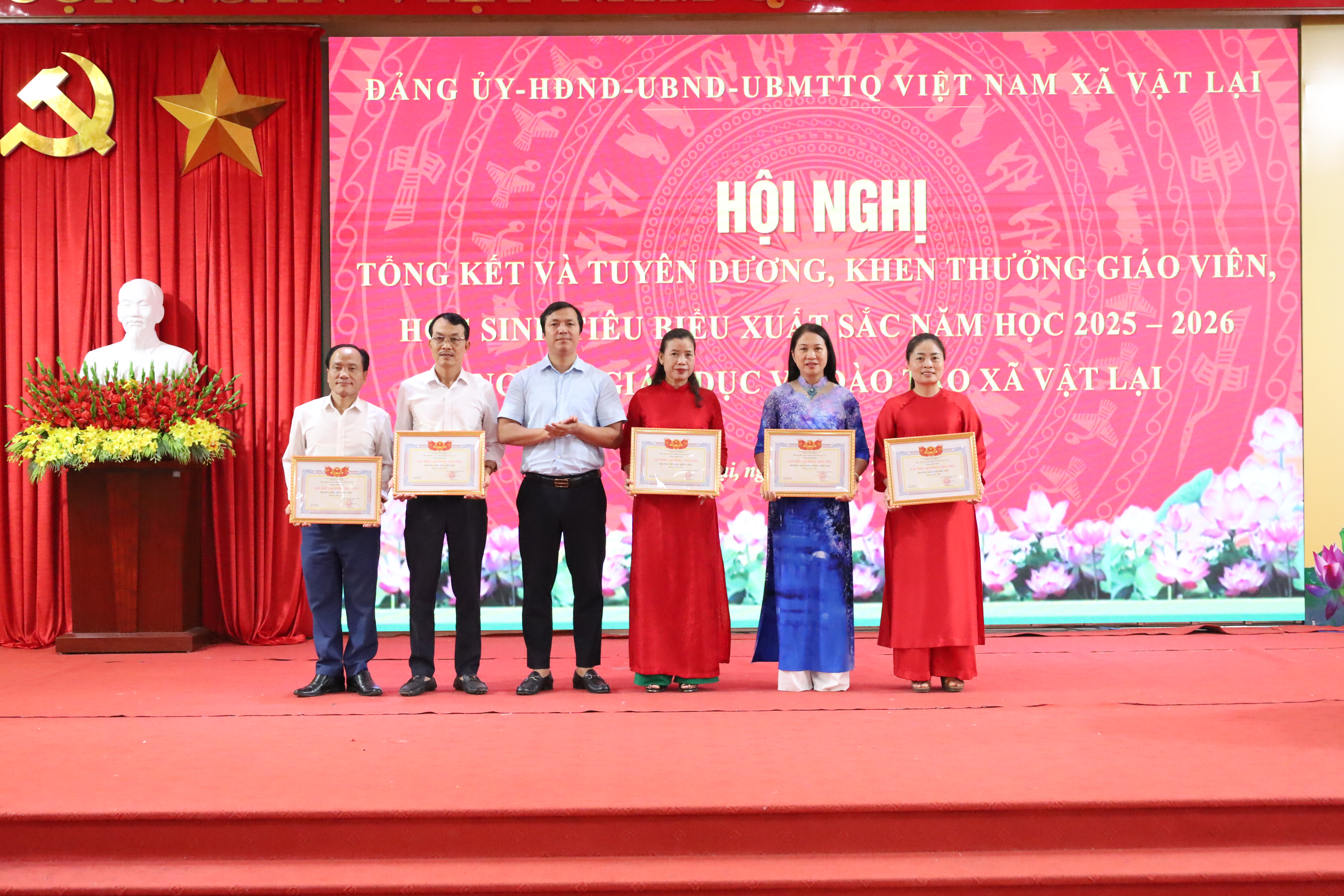 Xã Vật Lại vinh danh giáo viên, học sinh xuất sắc, tạo động lực nâng tầm chất lượng giáo dục