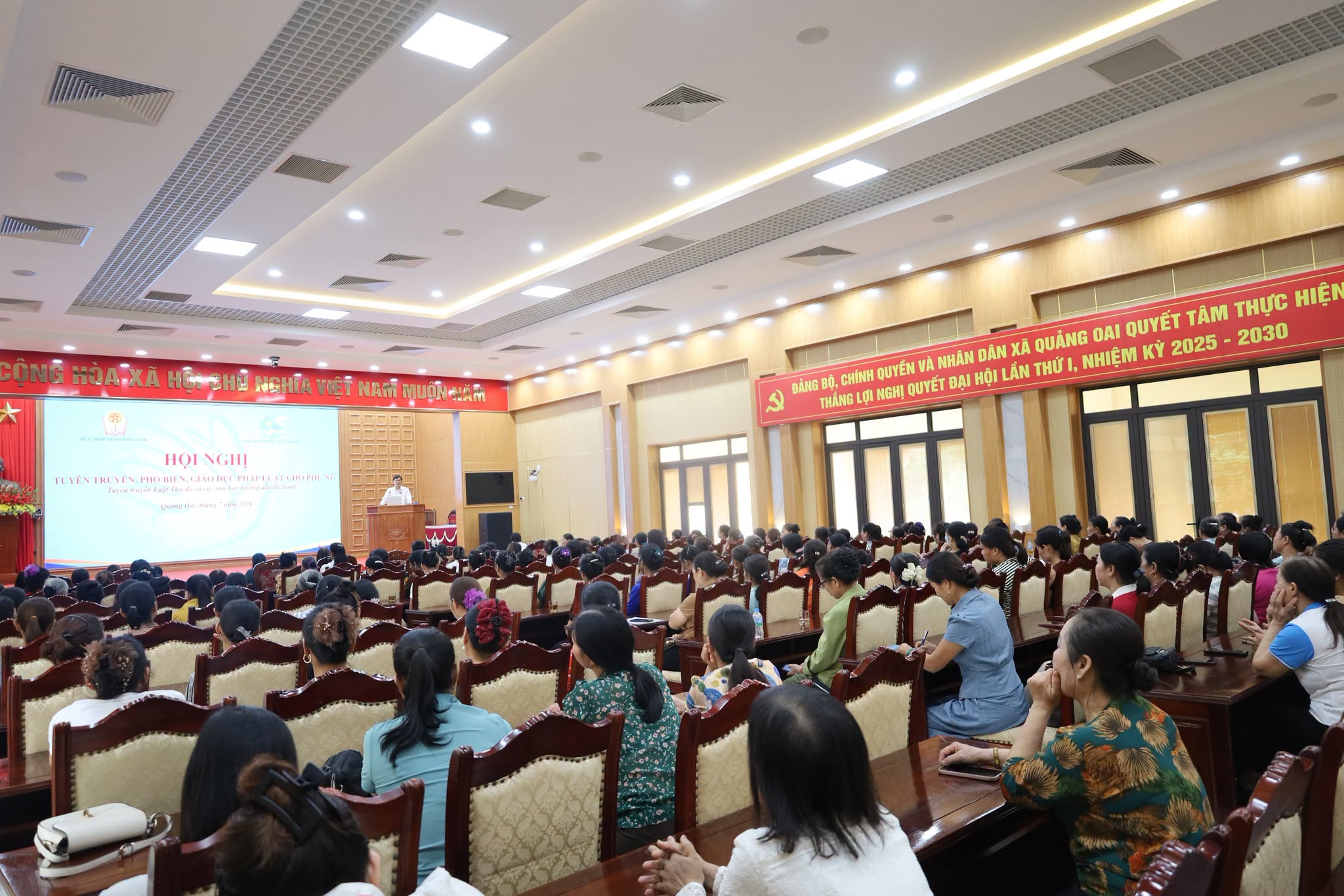 Xã Quảng Oai nâng cao nhận thức pháp luật cho hội viên phụ nữ qua tuyên truyền Luật Thủ đô năm 2026