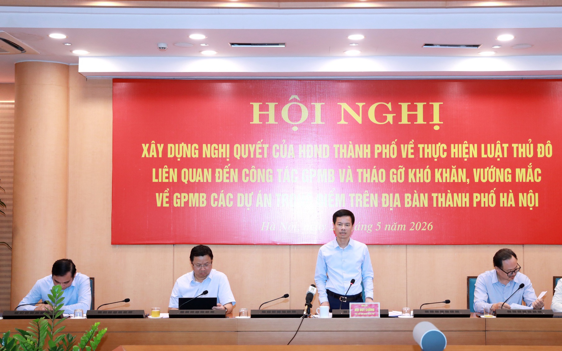 UBND thành phố Hà Nội hoàn thiện cơ chế giải phóng mặt bằng theo Luật Thủ đô, quyết tâm đẩy nhanh tiến độ các dự án trọng điểm