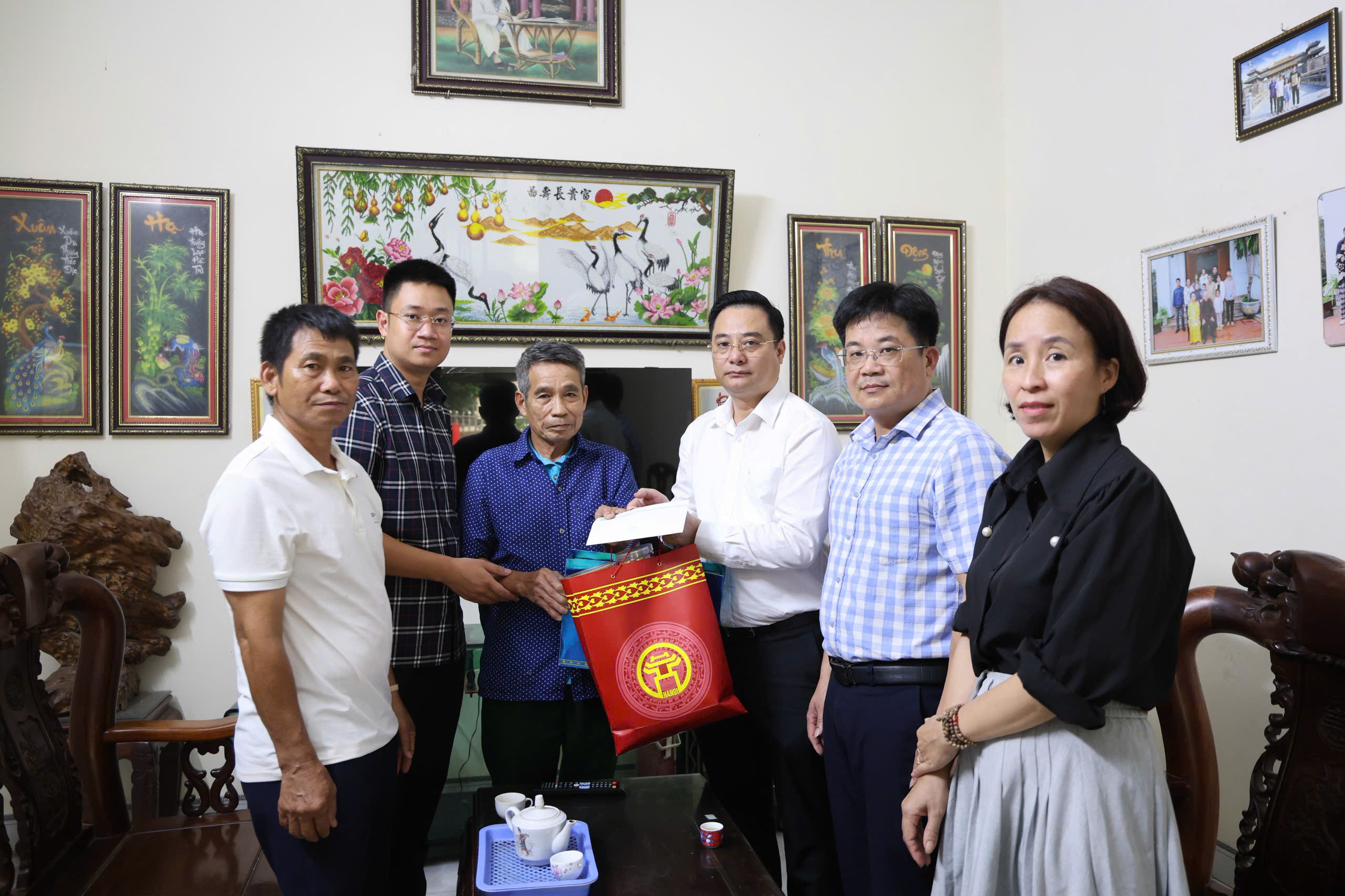Xã Tam Hưng lan tỏa nghĩa tình tri ân, chăm lo người có công nhân Ngày Thương binh - Liệt sĩ