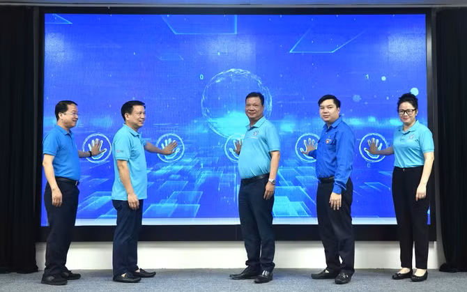Hà Nội đồng loạt ra quân phát triển người tham gia BHXH tự nguyện, BHYT hộ gia đình