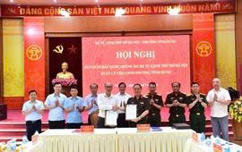 Phường Vĩnh Hưng phát động thi đua hoàn thành nhiệm vụ tháng 5 tại lễ sinh hoạt dưới cờ đầu tháng