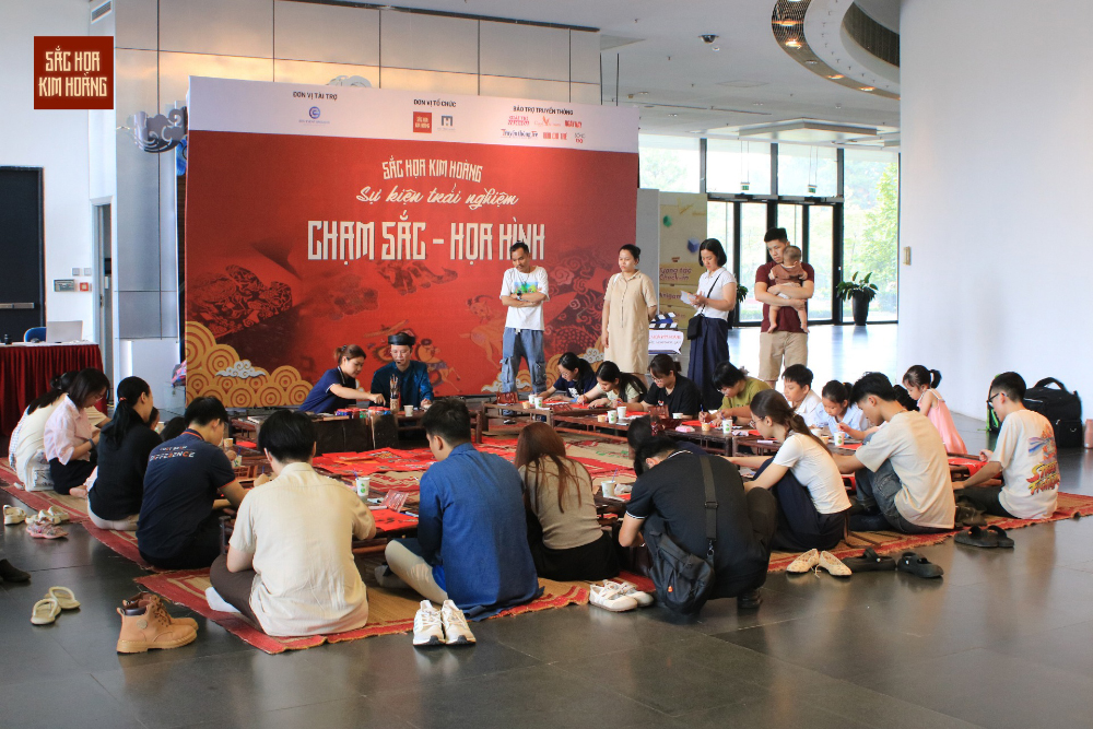 Bảo tàng Hà Nội lan tỏa giá trị tranh dân gian Kim Hoàng qua không gian trải nghiệm sáng tạo “Chạm sắc - Họa hình”