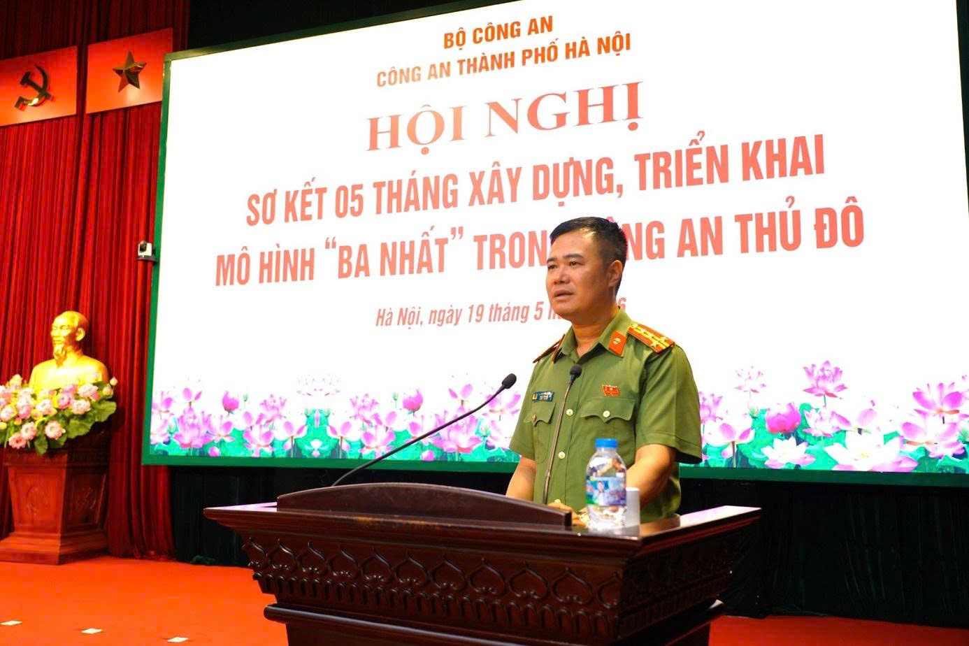 Công an thành phố Hà Nội đánh giá toàn diện kết quả 5 tháng triển khai mô hình “Ba nhất”, hướng trọng tâm vào hiệu quả thực chất