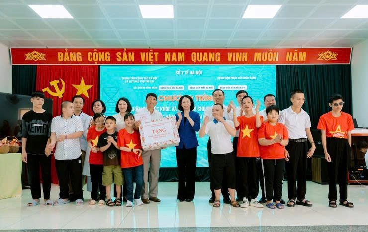 Hà Nội tăng cường chăm sóc sức khỏe trẻ em, người khuyết tật tại các cơ sở bảo trợ xã hội