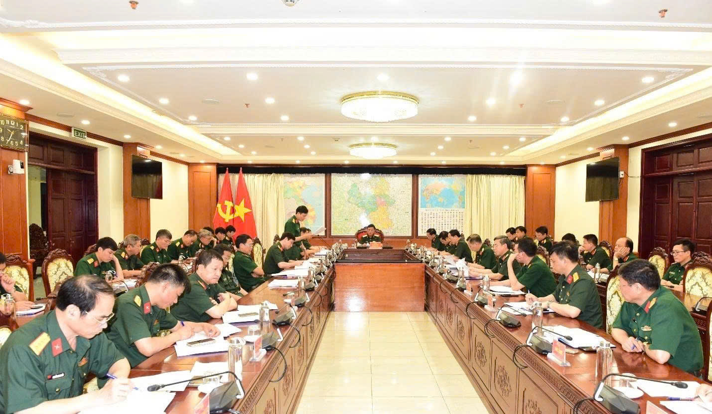 Bộ Tư lệnh Thủ đô Hà Nội rút kinh nghiệm diễn tập khu vực phòng thủ, nâng cao chất lượng chuẩn bị cho các xã, phường