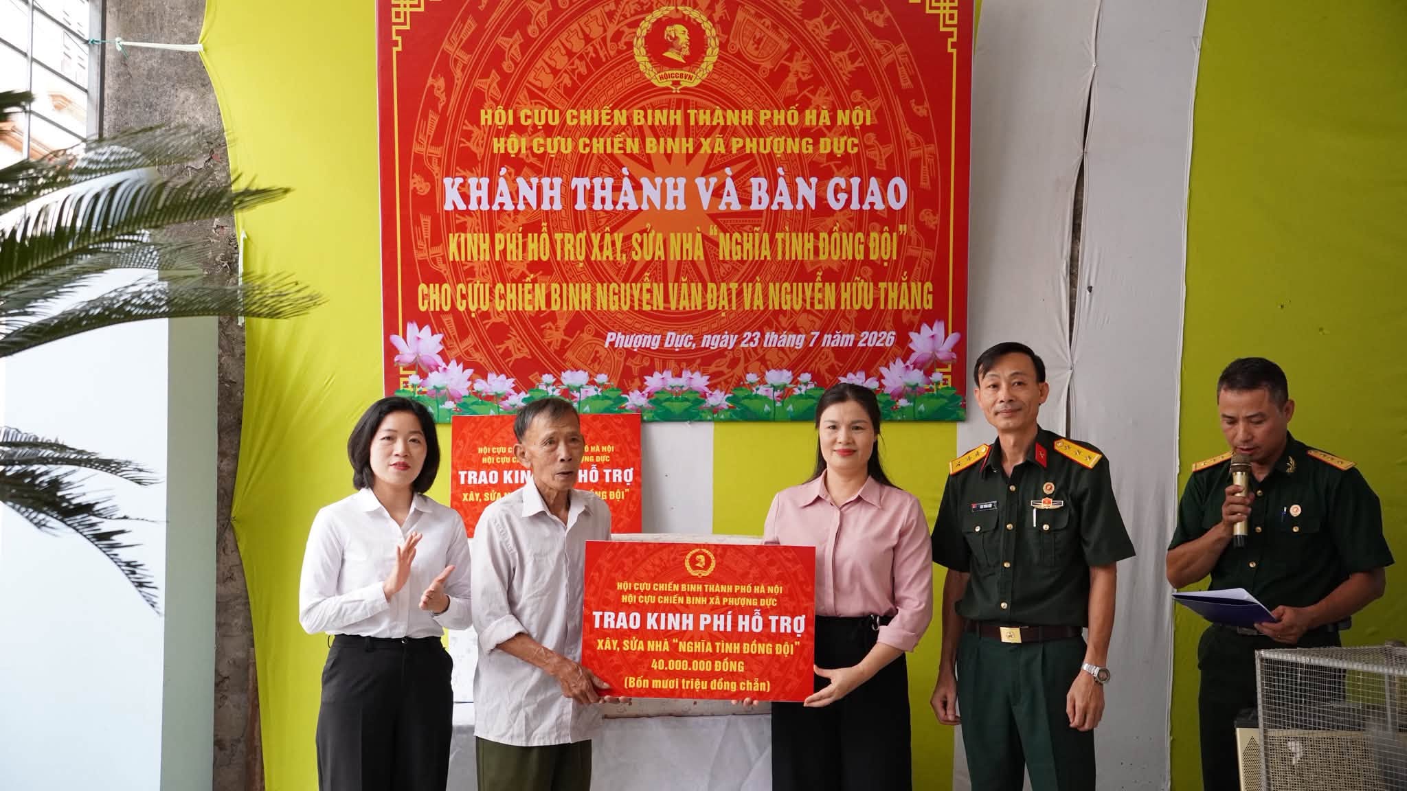Hội Cựu chiến binh xã Phượng Dực bàn giao nhà "Nghĩa tình đồng đội", tiếp thêm động lực cho hội viên khó khăn