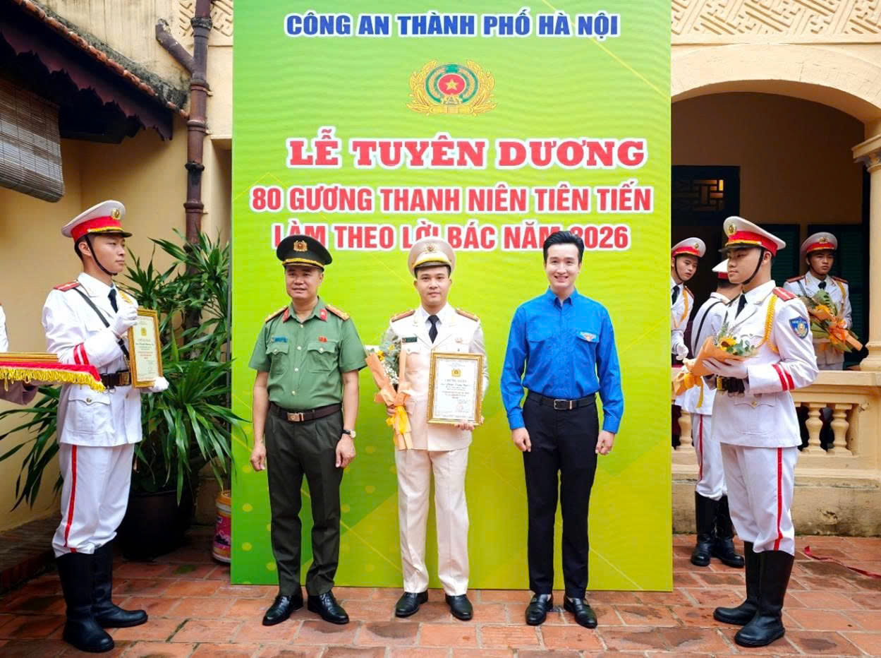 Công an thành phố Hà Nội vinh danh 80 thanh niên tiên tiến làm theo lời Bác tại phường Hà Đông