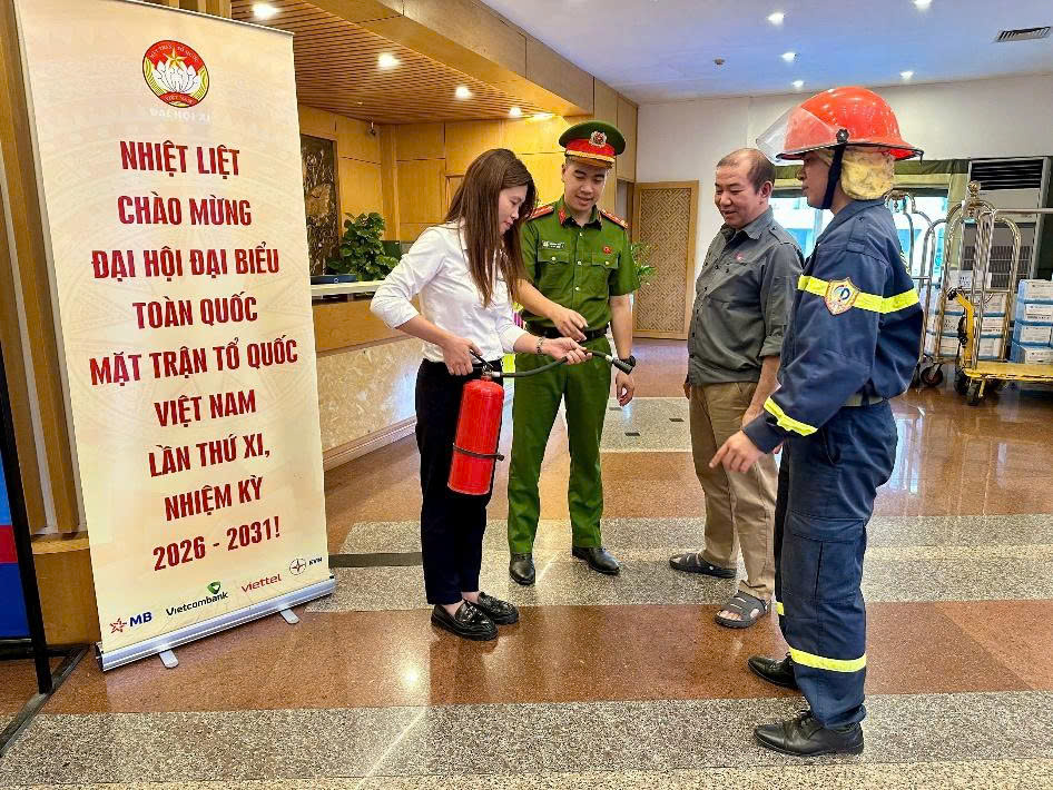 Công an thành phố Hà Nội siết chặt công tác PCCC phục vụ Đại hội đại biểu toàn quốc Mặt trận Tổ quốc Việt Nam lần thứ XI