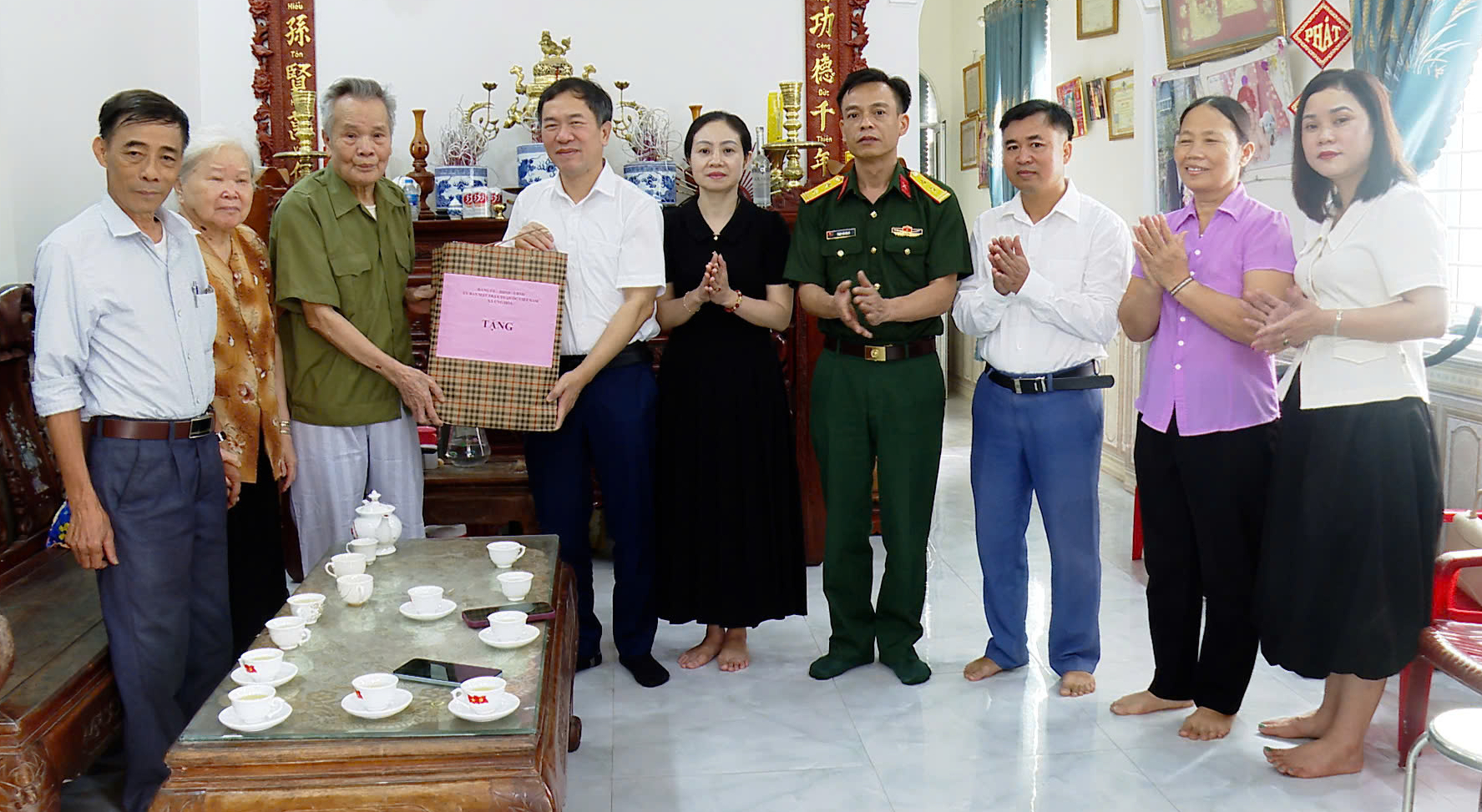 Xã Ứng Hòa triển khai đồng bộ hoạt động tri ân, chăm lo người có công nhân kỷ niệm Ngày Thương binh - Liệt sĩ