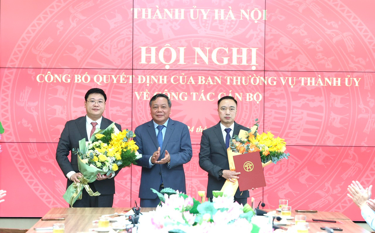 Công bố các quyết định về cán bộ lãnh đạo Văn phòng Thành ủy 