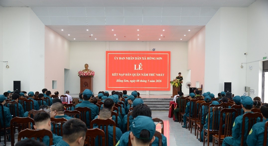 Xã Hồng Sơn bổ sung 96 chiến sĩ vào lực lượng dân quân năm thứ Nhất