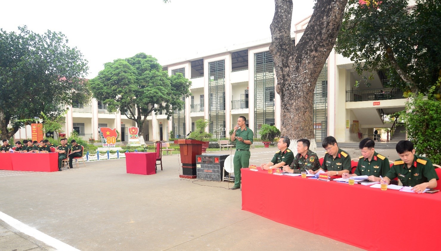 Tiểu đoàn 6, Trung đoàn 692, Sư đoàn Bộ binh 301 xây dựng môi trường dân chủ, gắn kết cán bộ với chiến sĩ