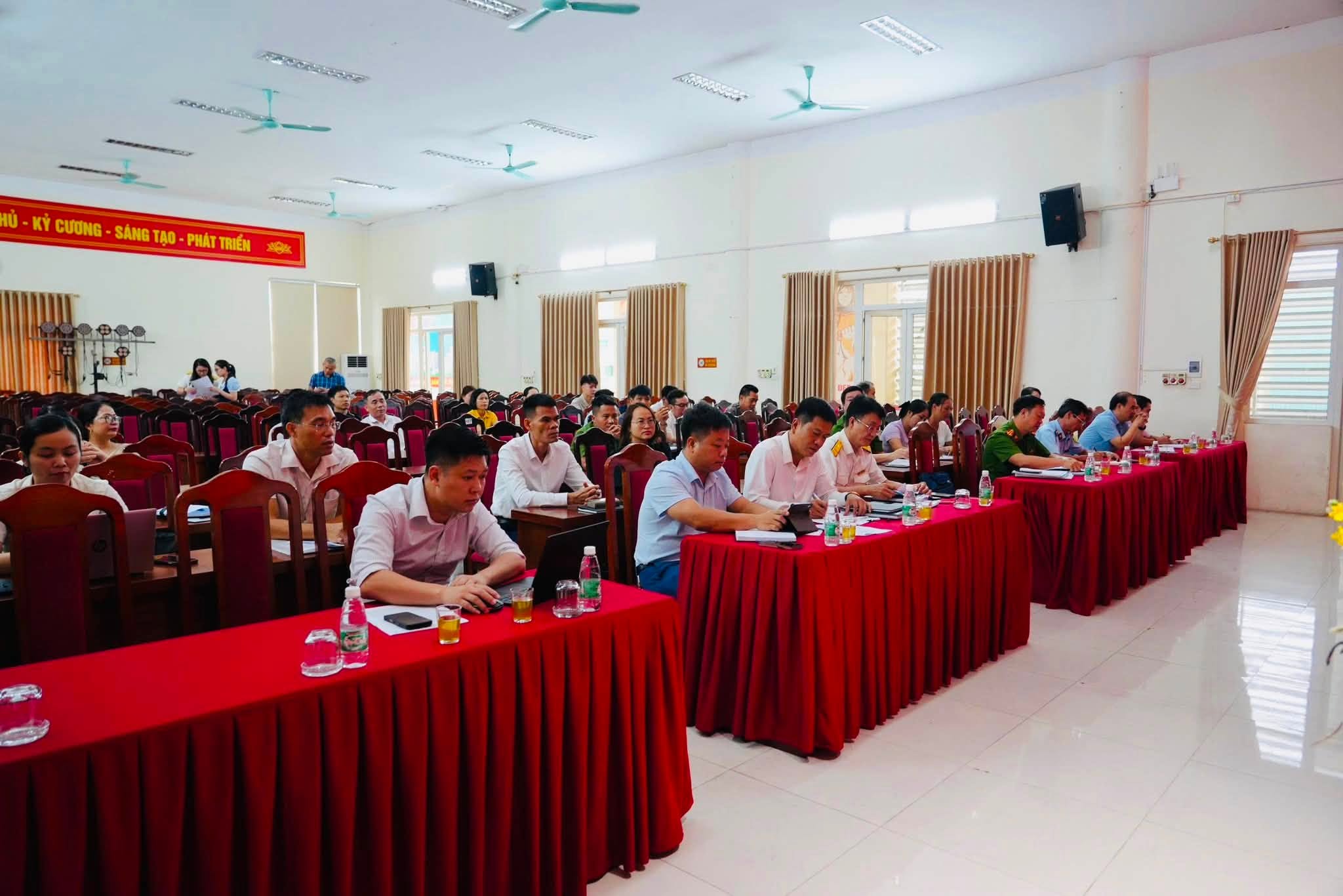 Xã Liên Minh đối thoại cùng doanh nghiệp, tháo gỡ vướng mắc để thúc đẩy môi trường đầu tư, kinh doanh
