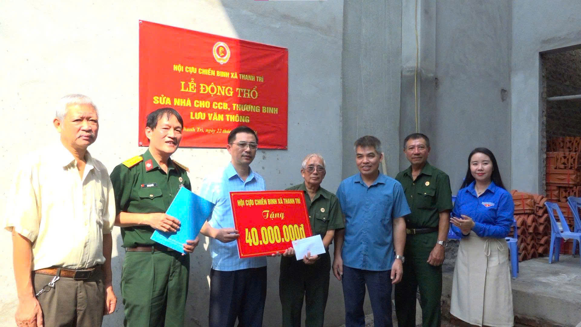 Xã Thanh Trì khởi công sửa chữa nhà ở, trao xe lăn tri ân thương binh, cựu chiến binh