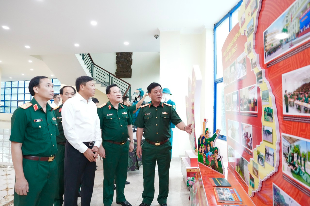 Hà Nội nâng cao chất lượng tổng hợp, sức mạnh chiến đấu của lực lượng vũ trang địa phương