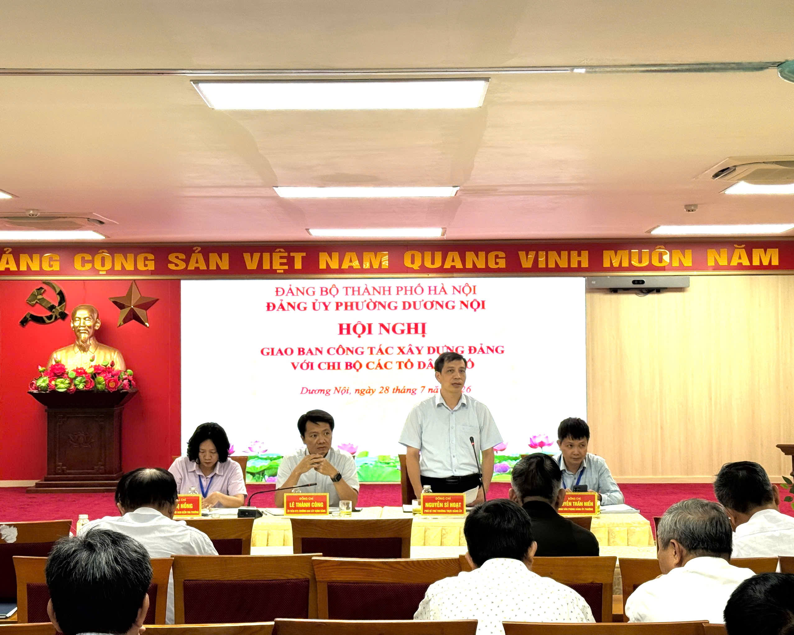 Đảng ủy phường Dương Nội tăng cường kết nối cơ sở, tháo gỡ vướng mắc nhằm nâng cao chất lượng hoạt động chi bộ tổ dân phố